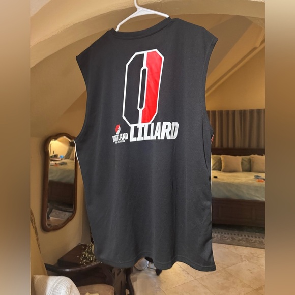 NBA Trailblazers Damien Lillard Souvenir Black Jersey with Logo - Picture 4 of 6
